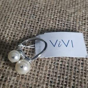 Vivi pearl and crystal ring